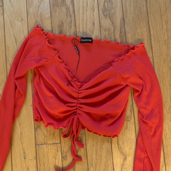 PLT Red off the shoulder crop top - Picture 2 of 2